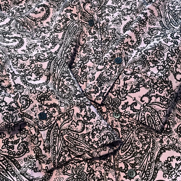 Cute comfy ladies size PM Croft &barrow button up top - Picture 9 of 9